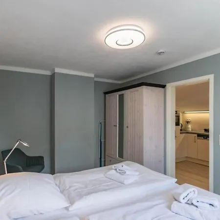 Iduna No 7 - 2 Og Mit Balkon Nach Osten בינץ